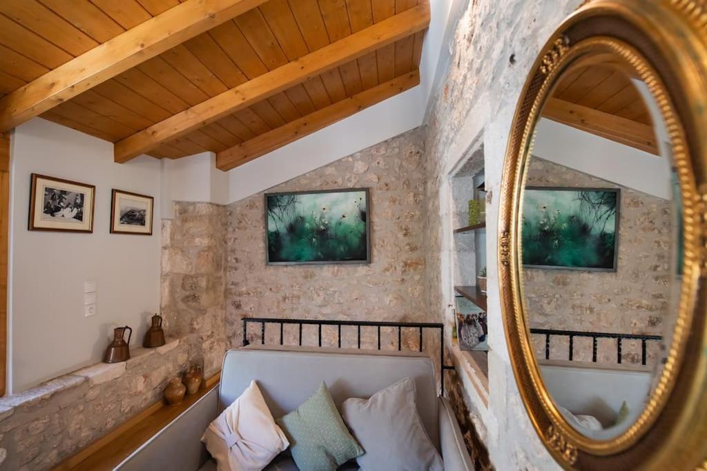 La Casa Di Bella A Tradional Stone House With Barbecue Villa Kariá Buitenkant foto