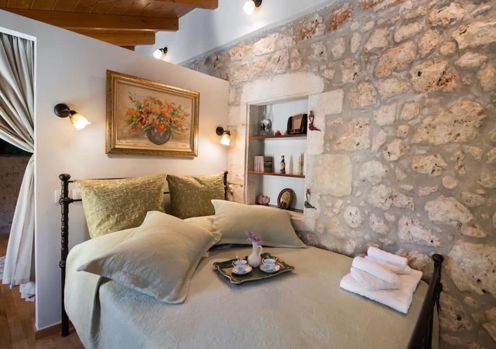 La Casa Di Bella A Tradional Stone House With Barbecue Villa Kariá Buitenkant foto