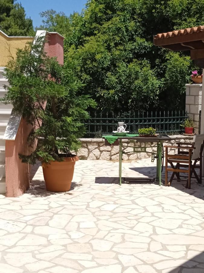 La Casa Di Bella A Tradional Stone House With Barbecue Villa Kariá Buitenkant foto