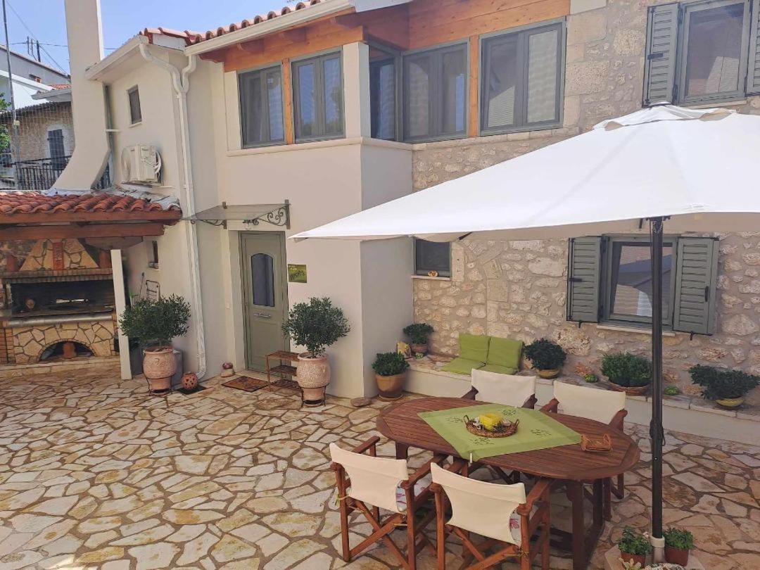 La Casa Di Bella A Tradional Stone House With Barbecue Villa Kariá Buitenkant foto